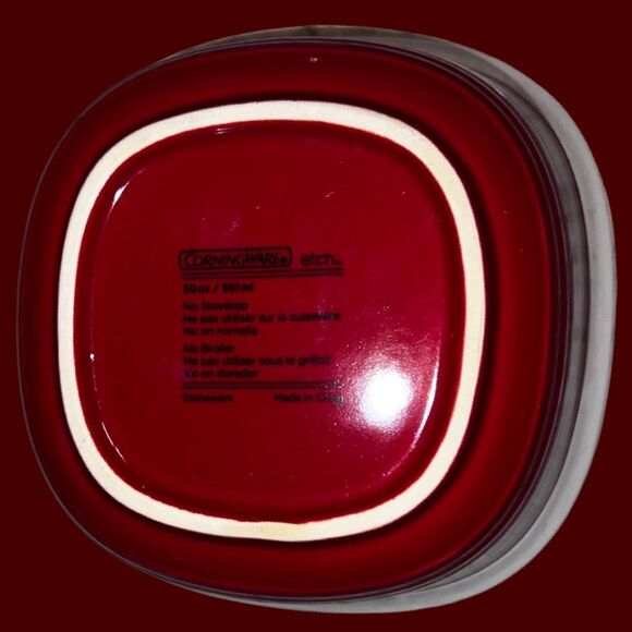 Corningware Etch 20oz Cassorle Dish Red Etch - Picture 1 of 4